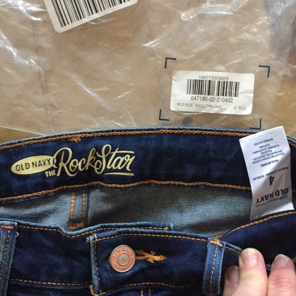 NWT OLD NAVY BOHO ROCKSTAR MID RISE DISTRESSED RIPPED SKINNY JEAN 4 REG - Picture 6 of 8